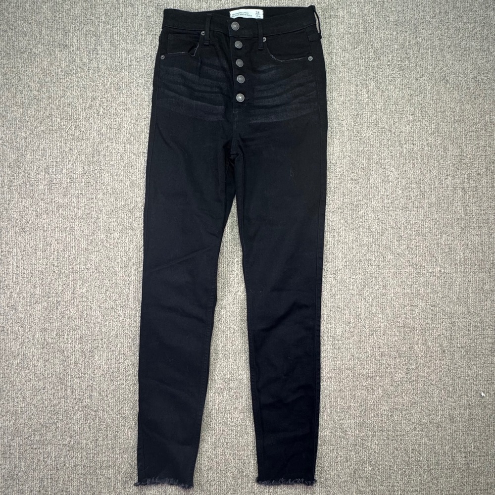 Abercrombie & Fitch Ultra High Rise Button Fly Super Skinny‎ Jeans Black 28 / 6R
